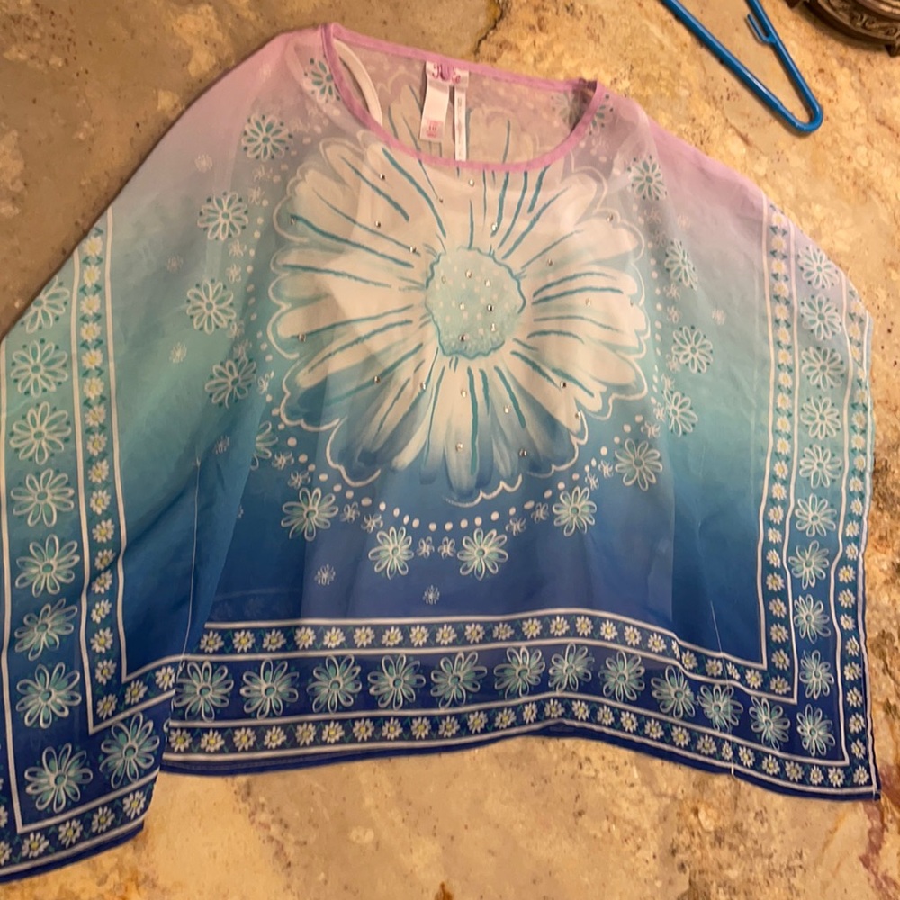 Justice flowered shirt - Size 10